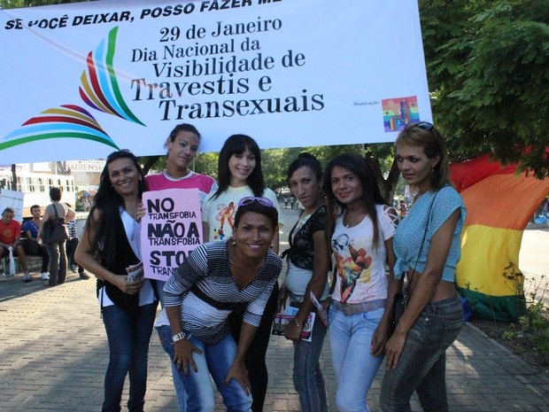 Ato na Avenida Frei Serafim marca Dia Mundial da Visibilidade Trans