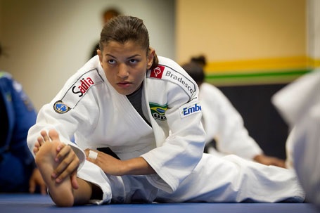 Sarah embarca para disputar Pan-americano de Judô na Costa Rica