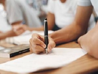 Ministério da Educação faz reajuste de 10% para as bolsas de pós-graduação