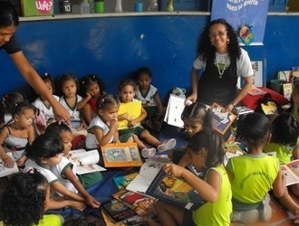 Projeto Ler Brincando faz homenagem às mães
